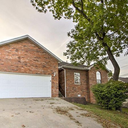 Branson Home With Deck Walk To The Strip And Creek! Ngoại thất bức ảnh