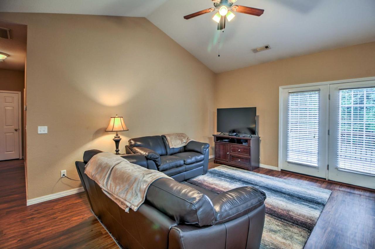 Branson Home With Deck Walk To The Strip And Creek! Ngoại thất bức ảnh