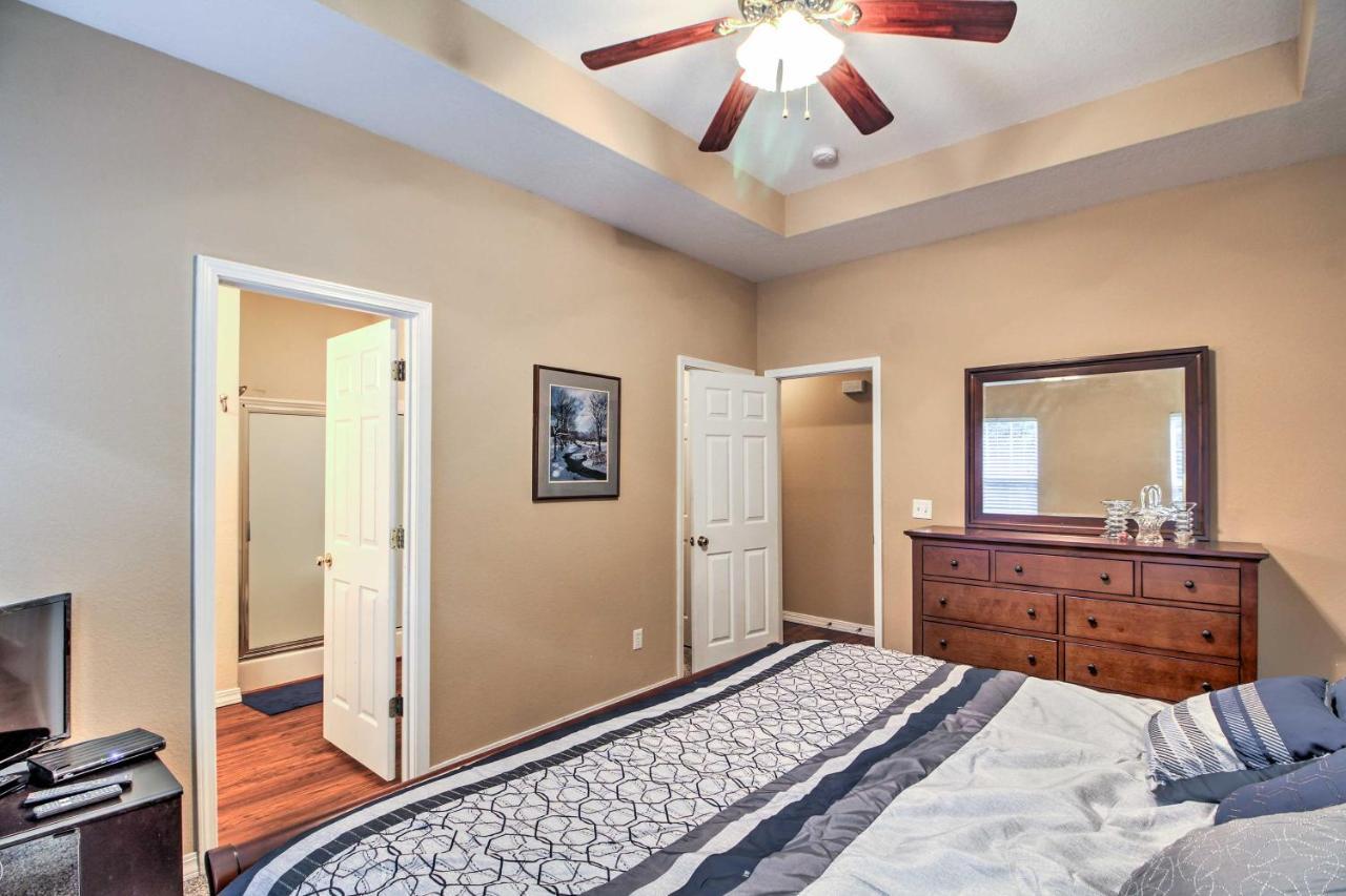 Branson Home With Deck Walk To The Strip And Creek! Ngoại thất bức ảnh