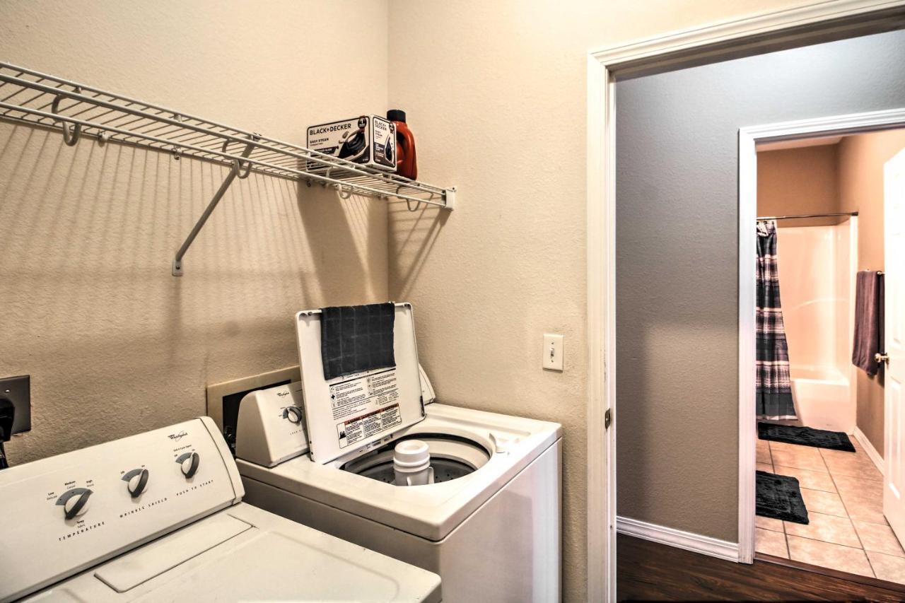 Branson Home With Deck Walk To The Strip And Creek! Ngoại thất bức ảnh